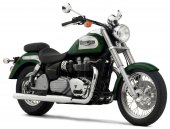 2005 Triumph America photo